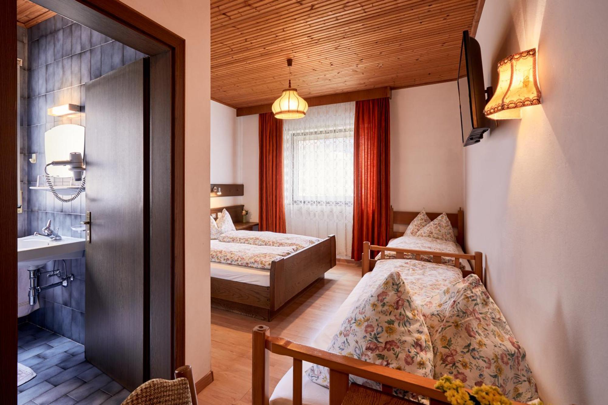 Ferienpension Zummullerhof Natz-Schabs