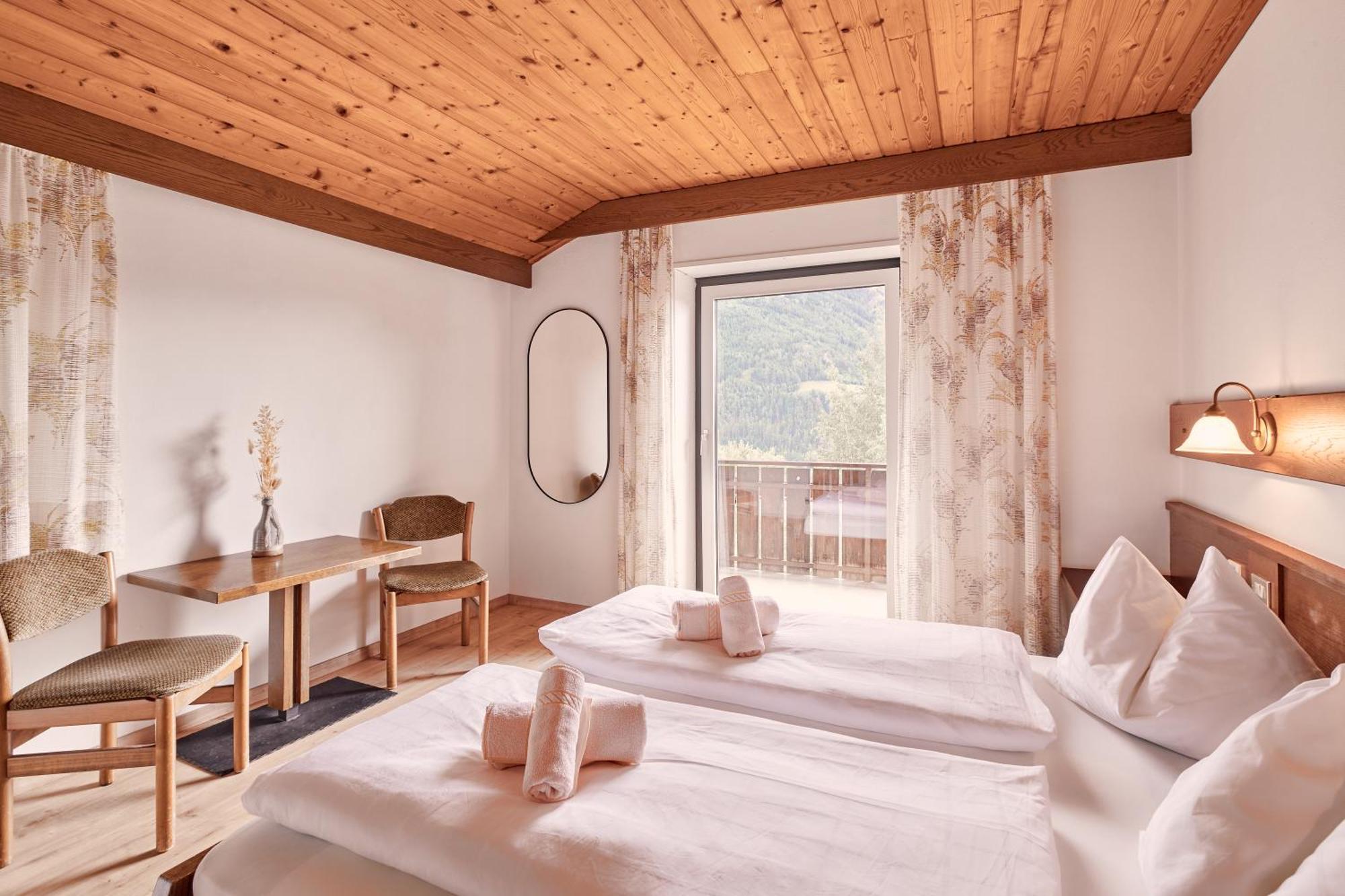 Ferienpension Zummullerhof Guest house Natz-Schabs